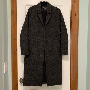 Barely worn Abercrombie & Fitch plaid jacket!